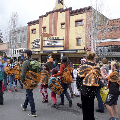 The Earth Day parade winds through downtown Bend. Photo: Land Trust.